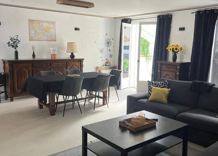 Dacova بيت للعطل