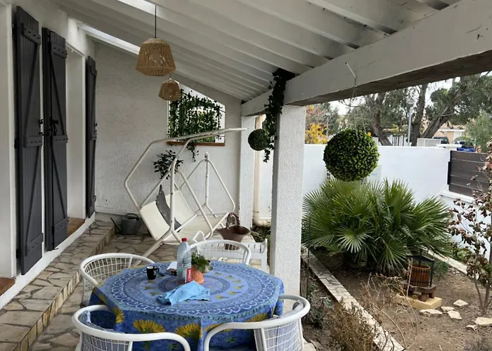 بيت للعطل Dacova *