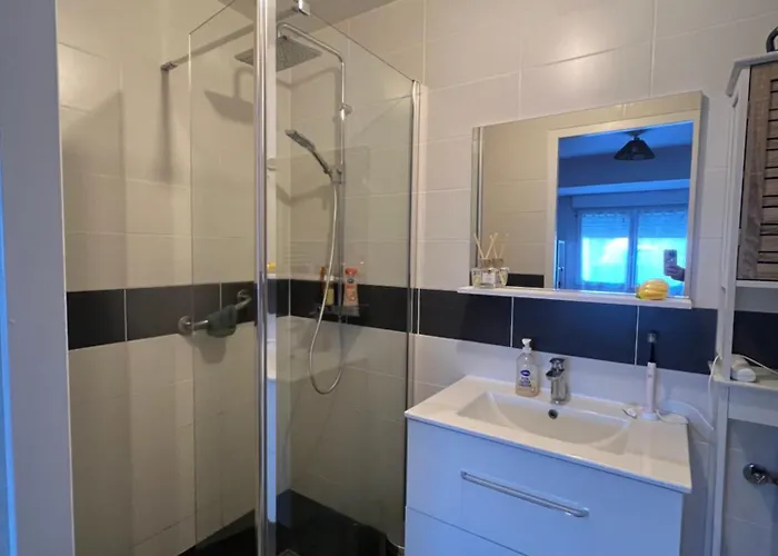 بيت للعطل Dacova